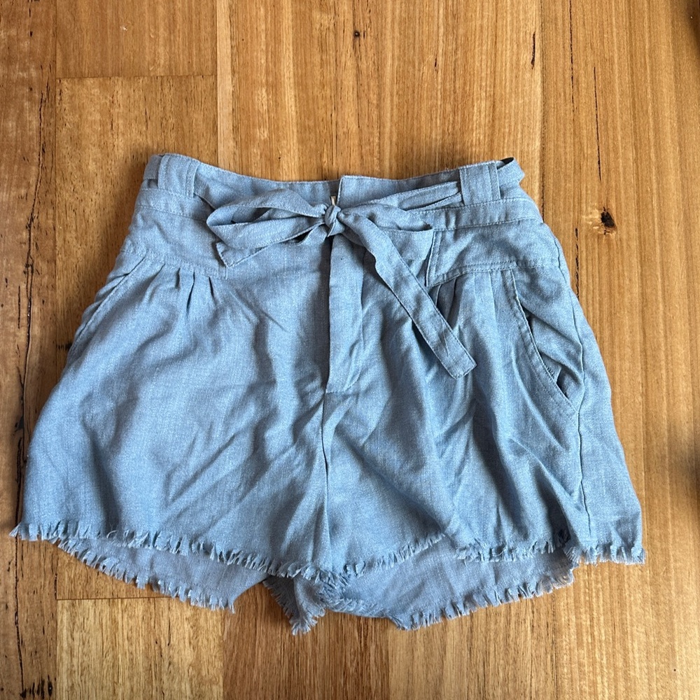 High Waist Light Gray Frayed Hem Shorts
